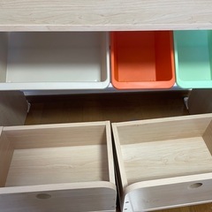 本棚おもちゃ収納の画像