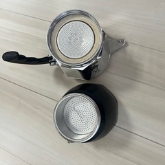 Bialetti Brikkaエスプレッソメーカー4カップ用の画像