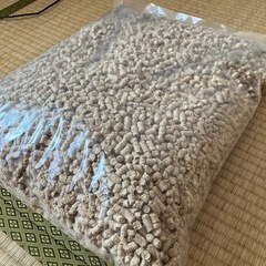 小動物用のウッドペレット、トイレ砂
の画像