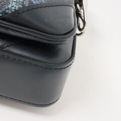 ヴィトン ダミエ ・グラフィット トリオメッセンジャー N58040 バッグの画像