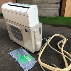 2023年製 三菱ルームエアコン 霧ヶ峰 18畳用 自動お掃除ロボ搭載 ESZ-E5623E3S-W 電源200Vの画像