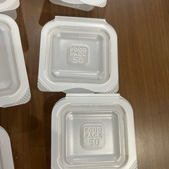 【10月末まで‼️】《14》離乳食保存容器の画像