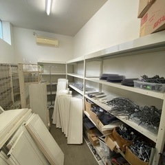 業務用　店舗什器　陳列棚　大量　の画像