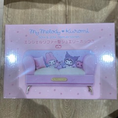 ②新品【マイメロ×クロミ】エンジェルソファ型ジュエリーボックスの画像