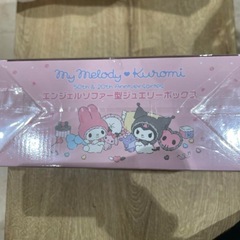 ②新品【マイメロ×クロミ】エンジェルソファ型ジュエリーボックスの画像
