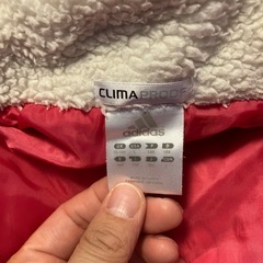 adidas上着の画像