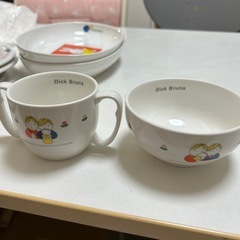 ミッフィーの食器類9点の画像