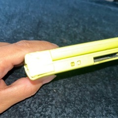 ニンテンドーDS 本体 イエロー ライムグリーン ニンテンドーDSiの画像