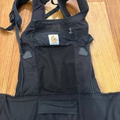 【人気】収納カバー付き★エルゴベビー 抱っこ紐 黒色の画像