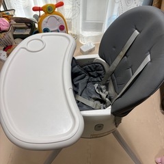 【取引中】グレコ ハイチェア フロアーツーテーブルの画像