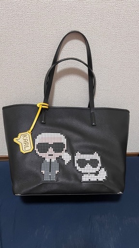 ショルダーバッグ　ノベルティ カール・ラガーフェルドのバッグ