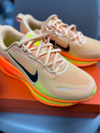 ★ 27.0cm NIKEボメロ18