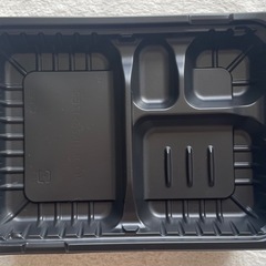 使い捨て　プラスチック　弁当容器　中サイズ　24セットの画像