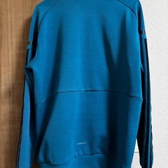 adidasジャージの画像