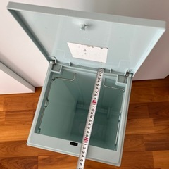 おしゃれゴミ箱の画像