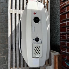 セラミックファンヒーターの画像