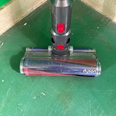 Dyson SV10 コードレスクリーナーの画像