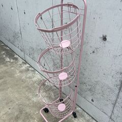 ほぼ新品ランドリーラック(洗濯物かご)の画像