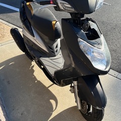 バイク125cc シグナス2型の画像