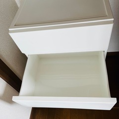 衣装ケースの画像