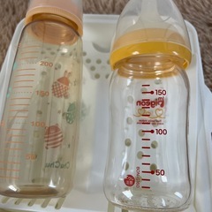 哺乳瓶、レンジ消毒器、ミルクストックバッグの画像