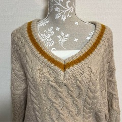 《美品》Heather vネックニットの画像