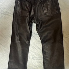 COMME  CA  DE  MODE   MAN  本革パンツの画像
