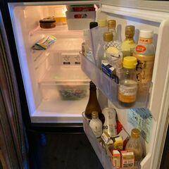 三菱製2ドア冷蔵庫の画像