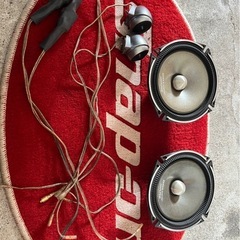 車のスピーカーの画像