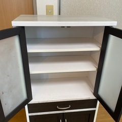 【募集中】食器棚差し上げますの画像