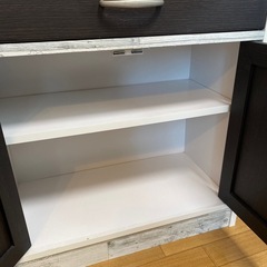 【募集中】食器棚差し上げますの画像
