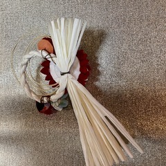 つまみ細工のしめ飾りの画像