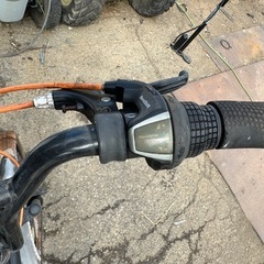折りたたみ自転車　サスペンション付き　ギア付き　ハンドル　アウトドア　の画像