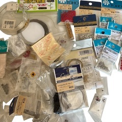 ビーズアクセサリー パーツ 部品などの画像
