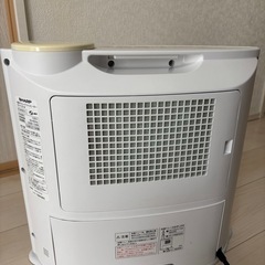 SHARP  加湿セラミックファンヒーターの画像
