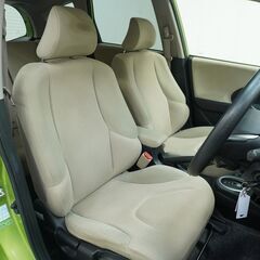 【人気のコンパクトカー】街乗りスイスイ！の画像