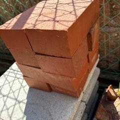 【お取引先確定】差し上げます‼️　ブロックとレンガの画像