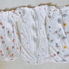 新生児セット　肌着(短肌着・コンビ肌着セット) 他　スワドル　赤ちゃん服　女の子　まとめ売りの画像