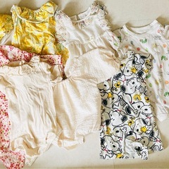 新生児セット　肌着(短肌着・コンビ肌着セット) 他　スワドル　赤ちゃん服　女の子　まとめ売りの画像