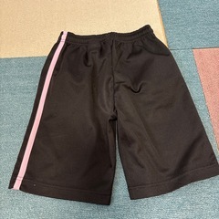 【美品】Champion 130センチ　短パンジャージの画像