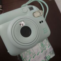  【問い合わせ中】富士フイルム  チェキ instax mini 12の画像