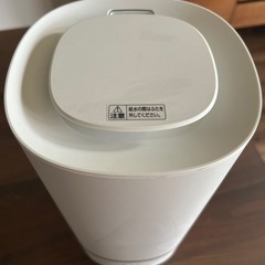 超音波式加湿器（型番：KUTK-230） の画像