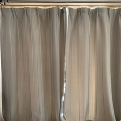 未使用カーテンの画像