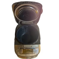 炊飯器 5.5合 Panasonic キッチン家電 B10002の画像
