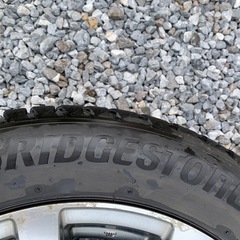 スタッドレスタイヤ　BRIDGESTONEの画像