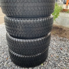スタッドレスタイヤ　BRIDGESTONEの画像