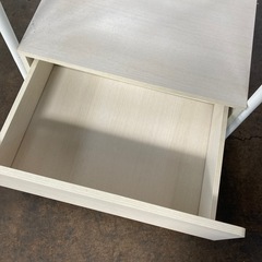 キッチン収納棚の画像