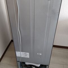 冷蔵庫 TCL CRT114AH (114L 2ドア) 右向き 1人暮らしの画像