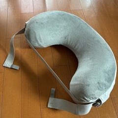 エルゴ　授乳クッション
の画像
