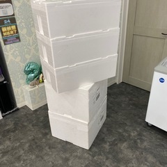 発砲スチロール 箱 クーラーボックス 蓋付きの画像